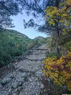 Randonnée à Saint-Guilhem-le-Désert – Du château du Géant au Roc de la Vigne