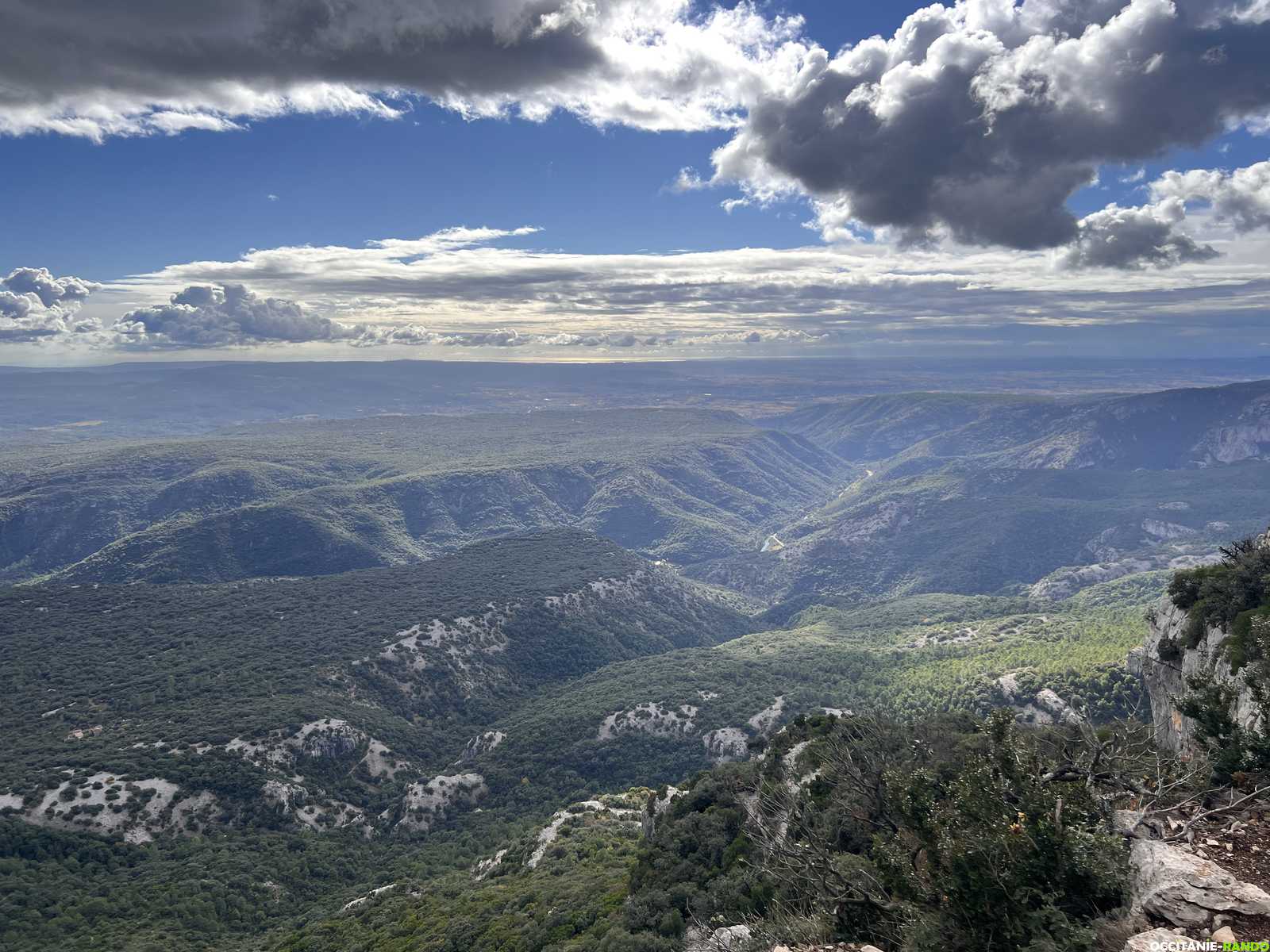 Randonnée à Saint-Guilhem-le-Désert – Du château du Géant au Roc de la Vigne