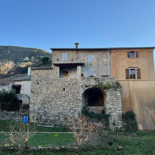 Occitanie Rando Trekking Lauroux Roqueredonde Temple Bouddhiste 02